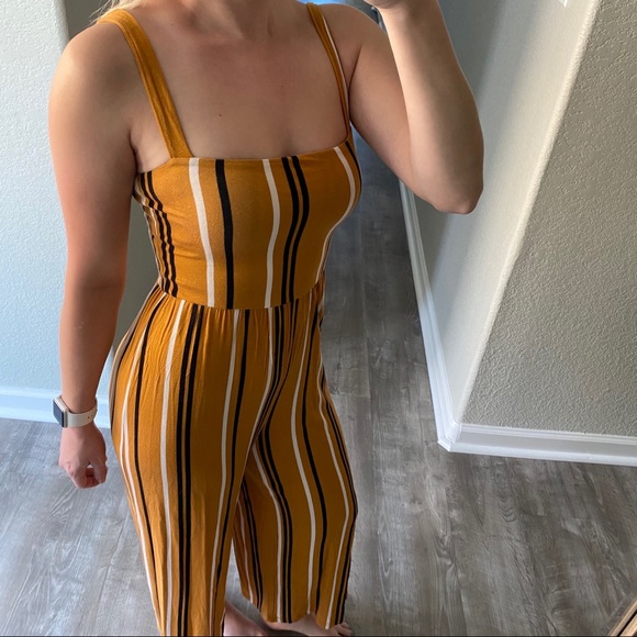 Forever 21 Jumpsuit - Picture 2 of 4